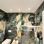 Appartement Luxury In The Vertical Forest Building Tirana