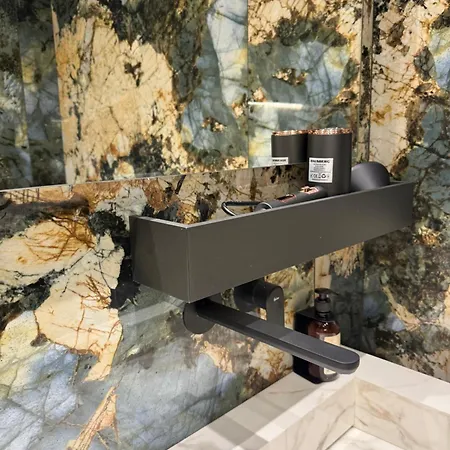 Lejlighed Luxury In The Vertical Forest Building Tirana