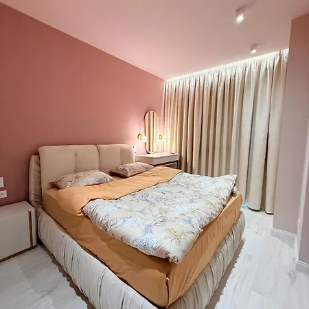 Luxury In The Vertical Forest Building تيرانا