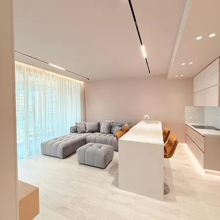 Luxury In The Vertical Forest Building 티라나