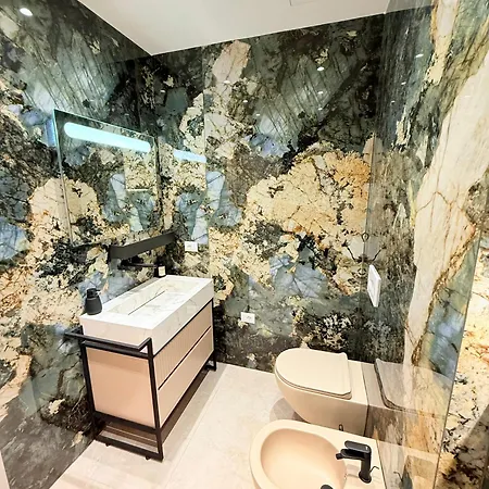 Luxury In The Vertical Forest Building Lägenhet