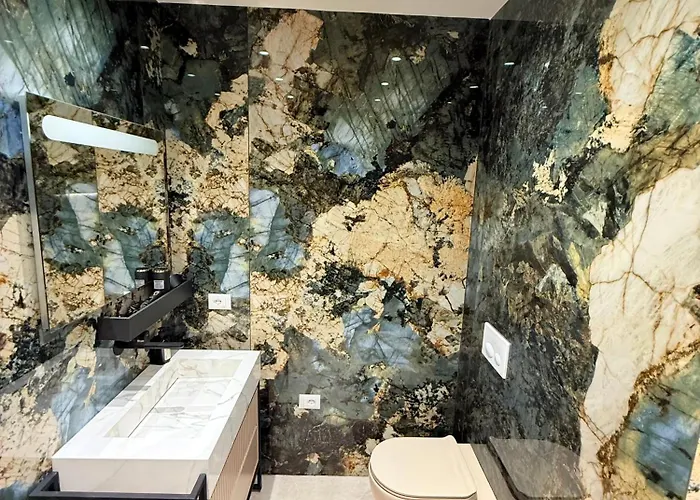 Luxury In The Vertical Forest Building 公寓 *