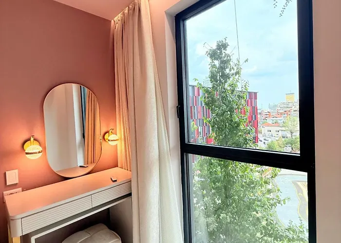 Luxury In The Vertical Forest Building Lägenhet