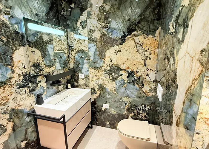 Luxury In The Vertical Forest Building Lägenhet