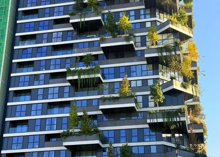 Luxury In The Vertical Forest Building Appartamento